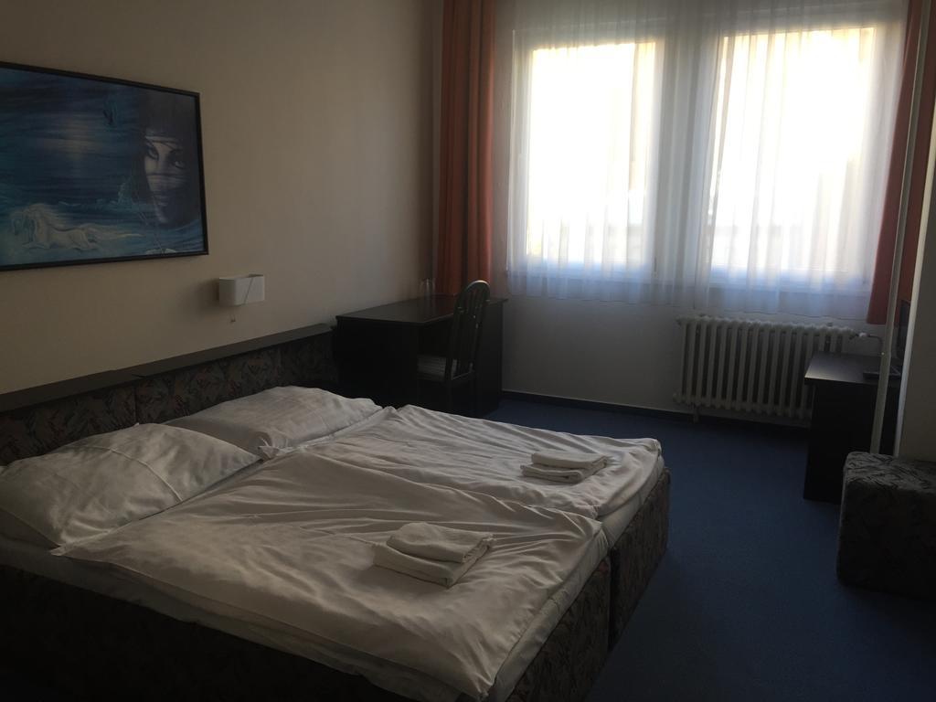 Hotel U Tri Lvu Ceske Budejovice Eksteriør bilde